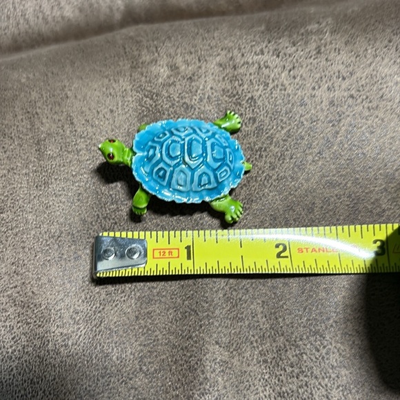 1  3/4” Turtle Tortoise Brooch Midcentury Modern Vintage - Picture 11 of 11